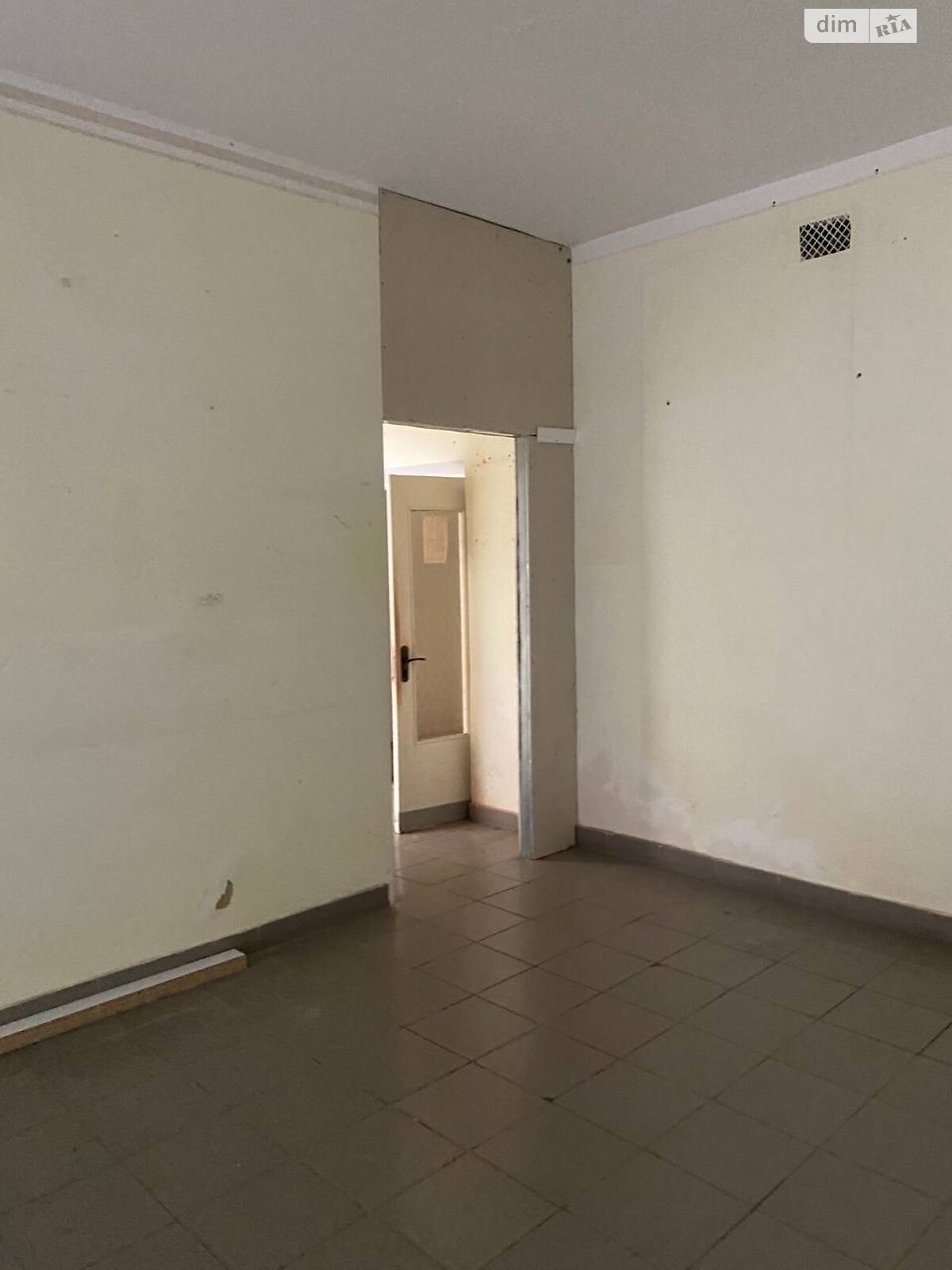 Коммерческое помещение в Хмельницком, сдам в аренду по Молодежная улица 12/1, район Юго-Западный, цена: 31 200 грн за объект фото 1