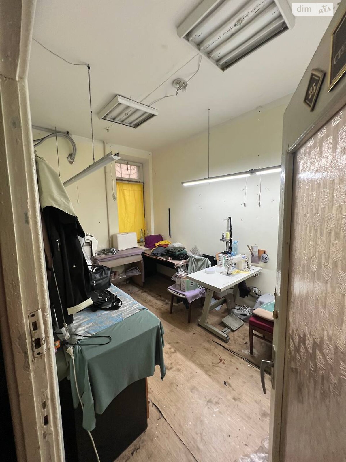 Коммерческое помещение в Хмельницком, сдам в аренду по Молодежная улица, район Юго-Западный, цена: 31 200 грн за объект фото 1 Коммерческое помещение в Хмельницком, сдам в аренду по Молодежная улица, район Юго-Западный, цена: 31 200 грн за объект фото 1