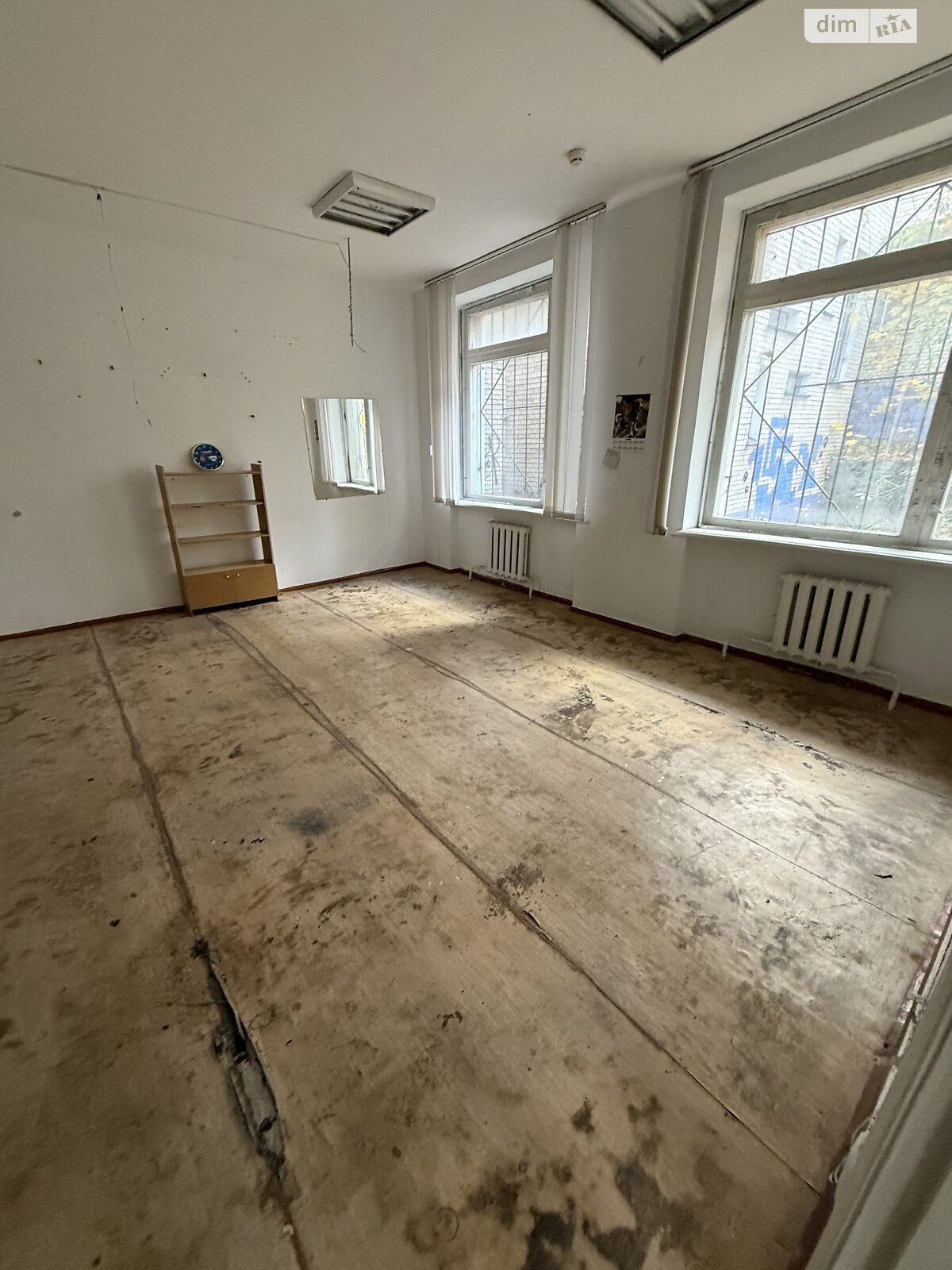 Коммерческое помещение в Хмельницком, сдам в аренду по Молодежная улица 12/1, район Юго-Западный, цена: 24 080 грн за объект фото 1