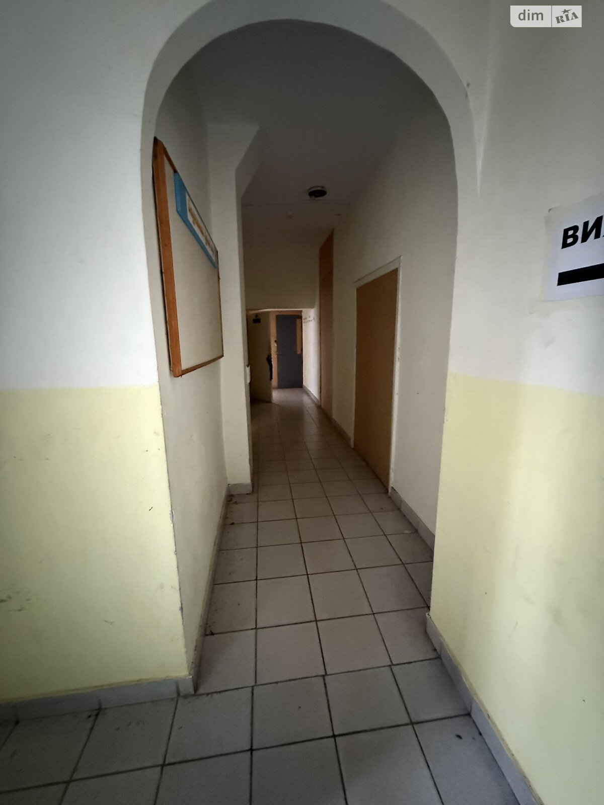 Коммерческое помещение в Хмельницком, сдам в аренду по Молодежная улица 12/1, район Юго-Западный, цена: 24 080 грн за объект фото 1