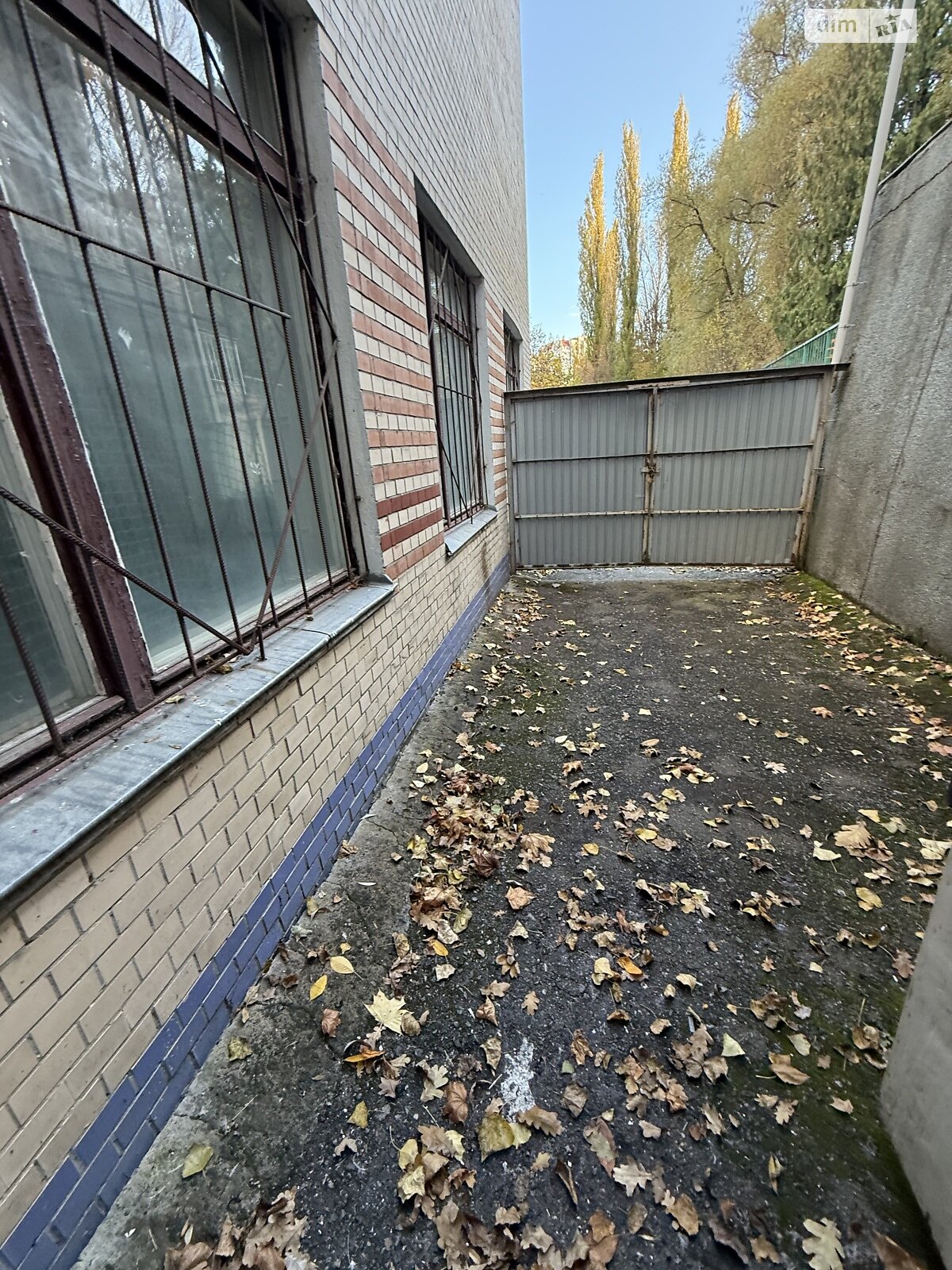 Коммерческое помещение в Хмельницком, сдам в аренду по Молодежная улица 12/1, район Юго-Западный, цена: 24 080 грн за объект фото 1