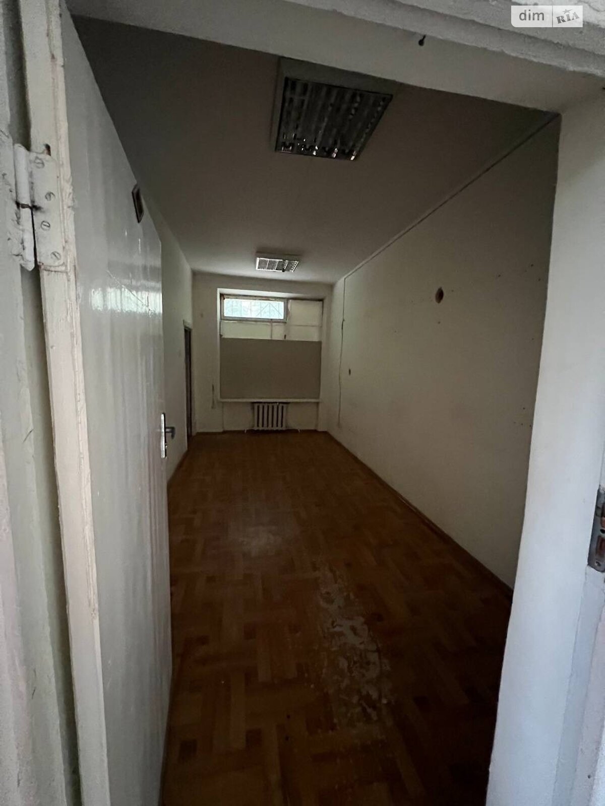 Коммерческое помещение в Хмельницком, сдам в аренду по Молодежная улица 12/1, район Юго-Западный, цена: 22 200 грн за объект фото 1 Коммерческое помещение в Хмельницком, сдам в аренду по Молодежная улица 12/1, район Юго-Западный, цена: 22 200 грн за объект фото 1