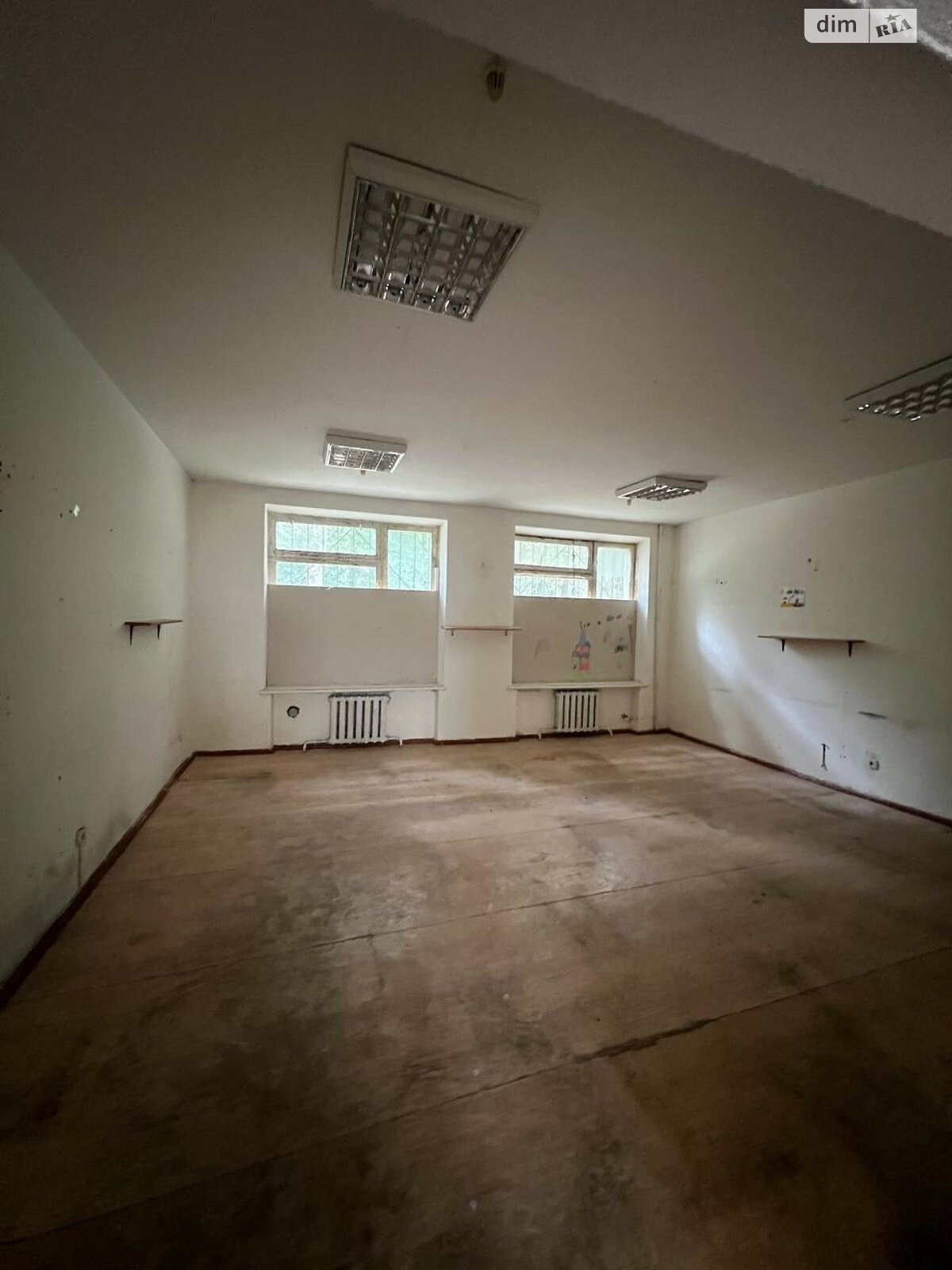 Коммерческое помещение в Хмельницком, сдам в аренду по Молодежная улица 12/1, район Юго-Западный, цена: 22 200 грн за объект фото 1 Коммерческое помещение в Хмельницком, сдам в аренду по Молодежная улица 12/1, район Юго-Западный, цена: 22 200 грн за объект фото 1