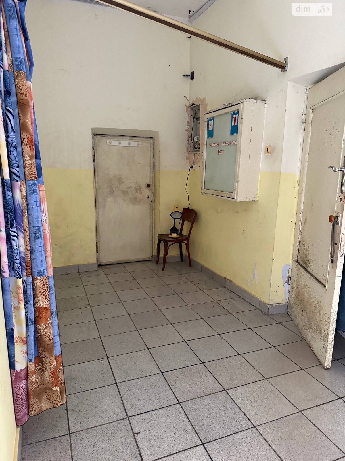 Коммерческое помещение в Хмельницком, сдам в аренду по Молодежная улица 12/1, район Юго-Западный, цена: 22 200 грн за объект фото 1 Коммерческое помещение в Хмельницком, сдам в аренду по Молодежная улица 12/1, район Юго-Западный, цена: 22 200 грн за объект фото 1