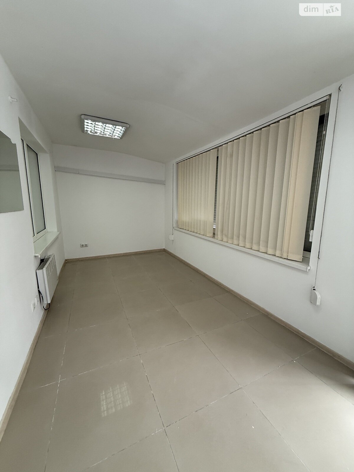 Коммерческое помещение в Хмельницком, сдам в аренду по Молодежная улица 2/3А, район Юго-Западный, цена: 8 400 грн за объект фото 1