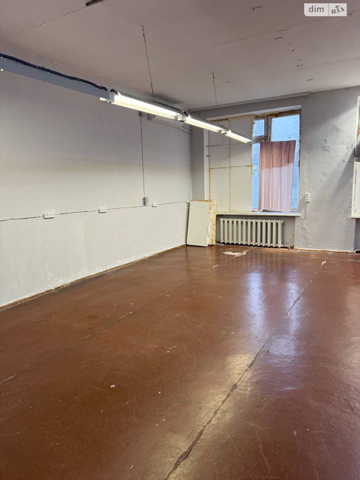 Коммерческое помещение в Хмельницком, сдам в аренду по Молодежная улица 12/1, район Юго-Западный, цена: 9 600 грн за объект фото 1