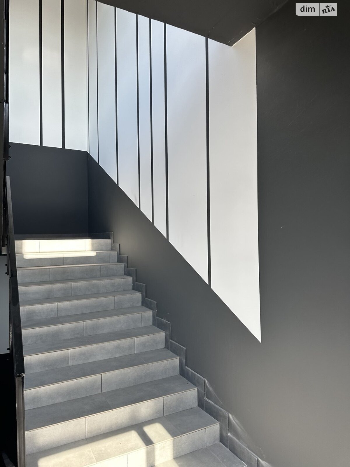 Коммерческое помещение в Хмельницком, сдам в аренду по Молодежная улица 15/1, район Юго-Западный, цена: 141 000 грн за объект фото 1