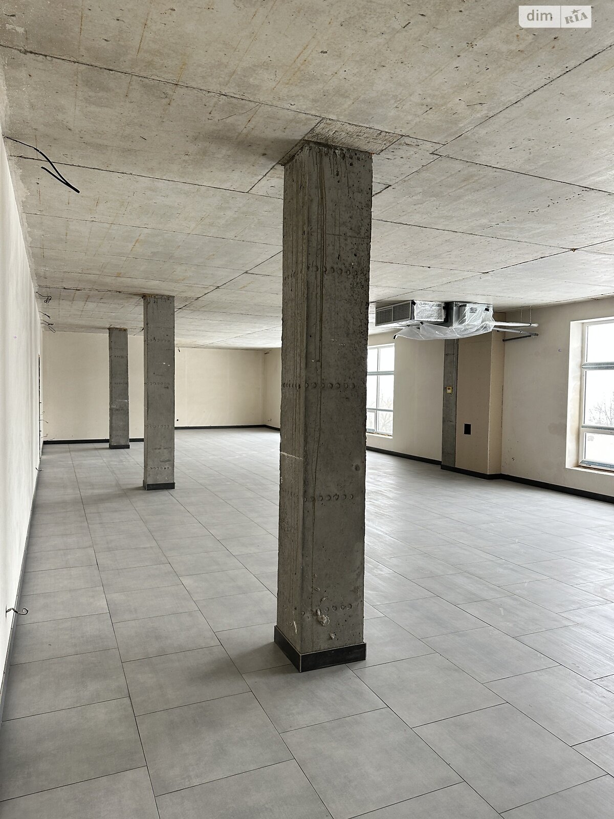 Коммерческое помещение в Хмельницком, сдам в аренду по Молодежная улица 15/1, район Юго-Западный, цена: 141 000 грн за объект фото 1