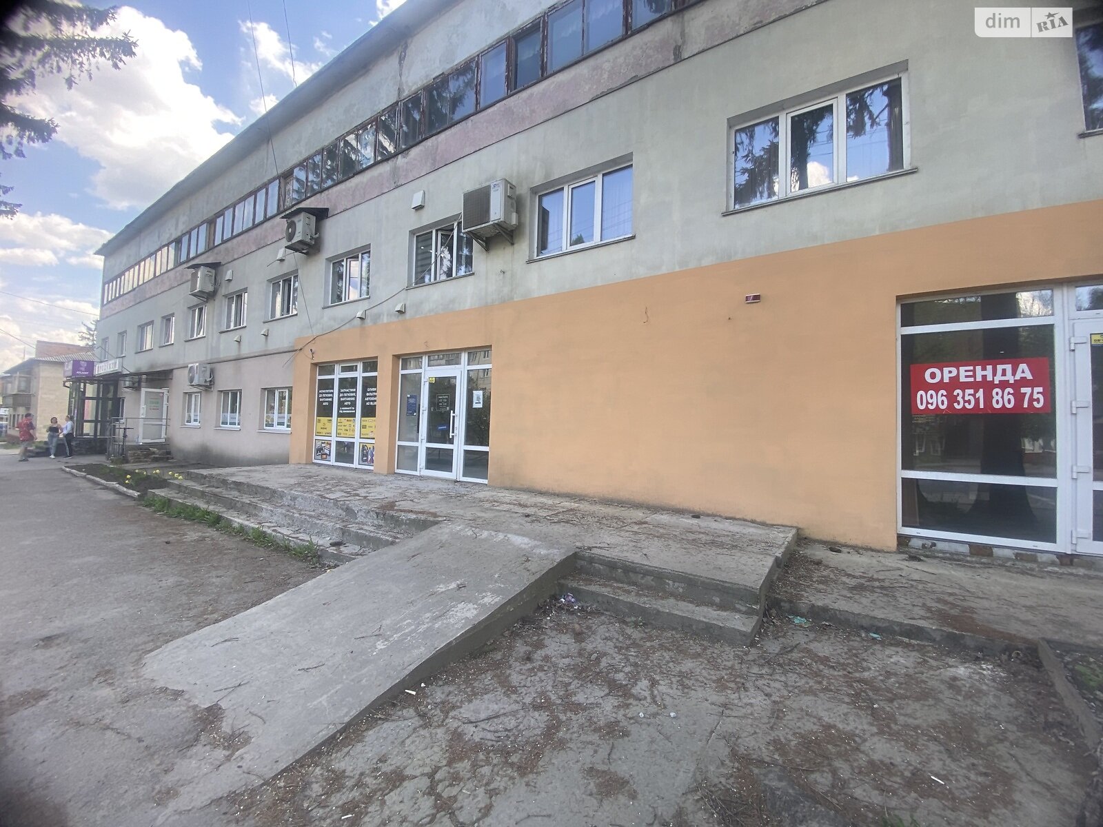 Коммерческое помещение в Хмельницком, сдам в аренду по Тернопольская улица, район Юго-Западный, цена: 40 000 грн за объект фото 1 Коммерческое помещение в Хмельницком, сдам в аренду по Тернопольская улица, район Юго-Западный, цена: 40 000 грн за объект фото 1