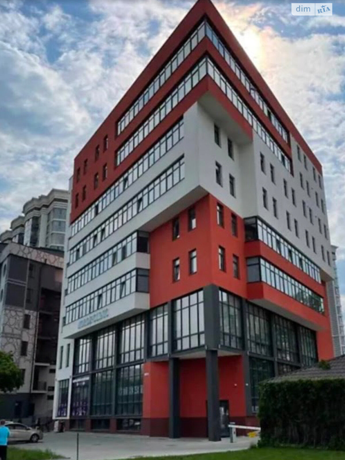 Комерційне приміщення в Хмельницькому, здам в оренду по Свободи вулиця 18/2, район Заріччя, ціна: 16 000 грн за об’єкт фото 1 Комерційне приміщення в Хмельницькому, здам в оренду по Свободи вулиця 18/2, район Заріччя, ціна: 16 000 грн за об’єкт фото 1