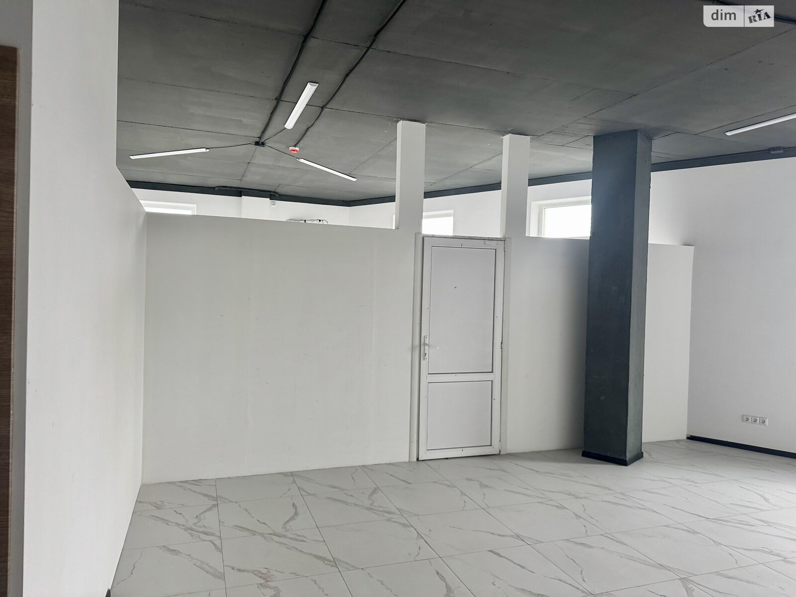 Комерційне приміщення в Хмельницькому, здам в оренду по Свободи вулиця 18/2, район Заріччя, ціна: 16 000 грн за об’єкт фото 1 Комерційне приміщення в Хмельницькому, здам в оренду по Свободи вулиця 18/2, район Заріччя, ціна: 16 000 грн за об’єкт фото 1