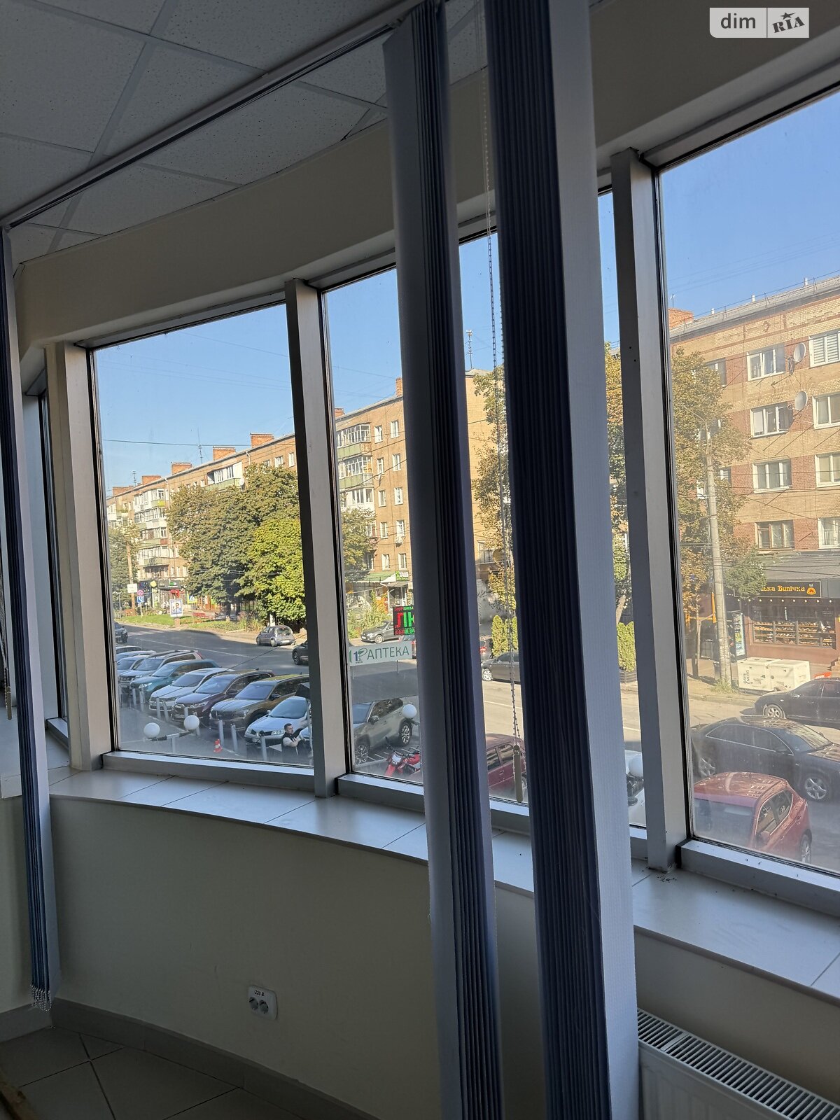 Комерційне приміщення в Хмельницькому, здам в оренду по Зарічанська вулиця 3/2, район Заріччя, ціна: 35 650 грн за об’єкт фото 1