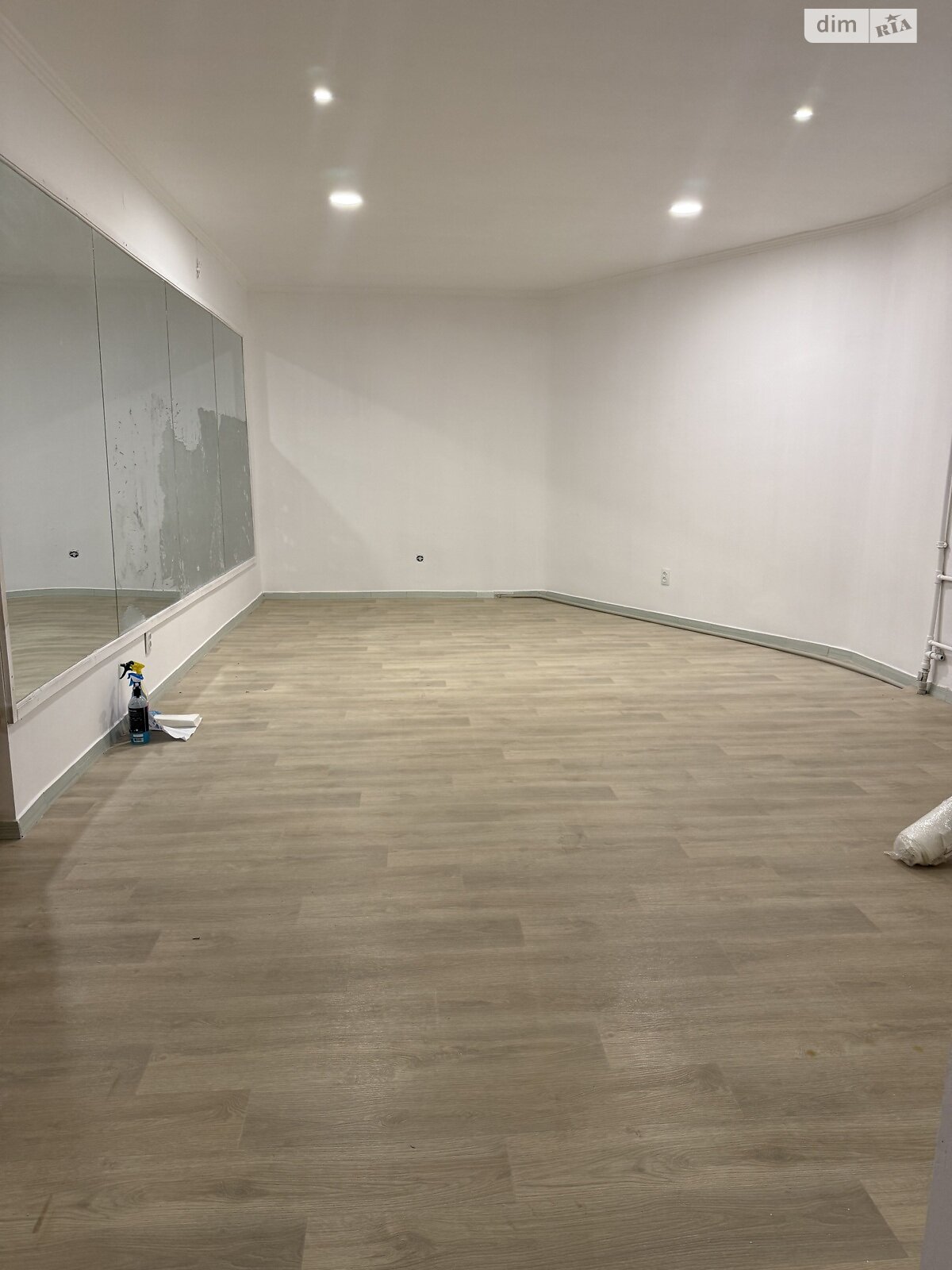 Комерційне приміщення в Хмельницькому, здам в оренду по Зарічанська вулиця, район Заріччя, ціна: 61 000 грн за об’єкт фото 1