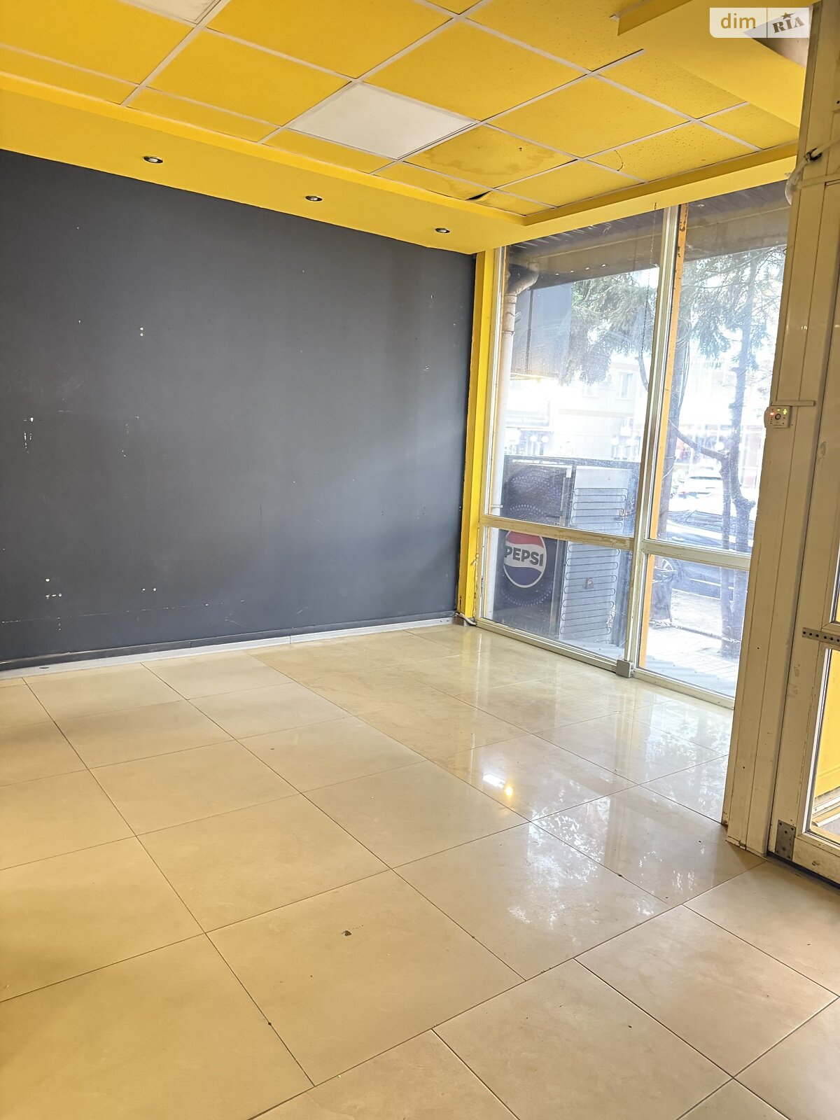 Комерційне приміщення в Хмельницькому, здам в оренду по Зарічанська вулиця, район Заріччя, ціна: 40 000 грн за об’єкт фото 1 Комерційне приміщення в Хмельницькому, здам в оренду по Зарічанська вулиця, район Заріччя, ціна: 40 000 грн за об’єкт фото 1
