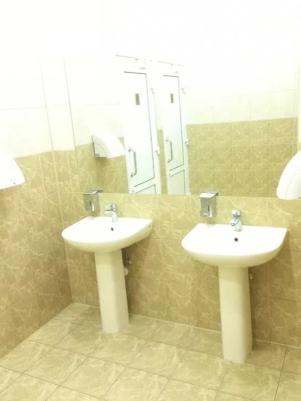 Коммерческое помещение в Хусте, Карпатской Сечи улица, цена аренды: 41 000 грн за объект фото 1