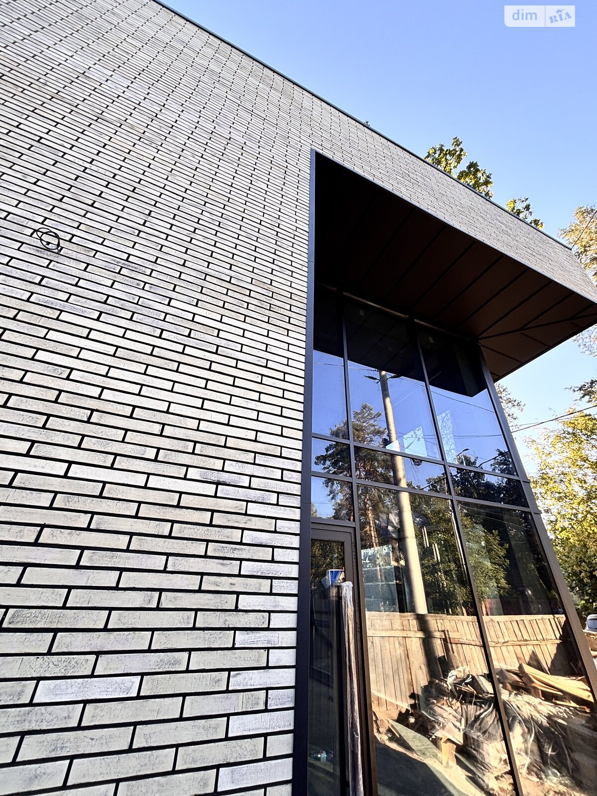 Коммерческое помещение в Ирпене, сдам в аренду по Мечникова улица, район Ирпень, цена: 210 350 грн за объект фото 1 Коммерческое помещение в Ирпене, сдам в аренду по Мечникова улица, район Ирпень, цена: 210 350 грн за объект фото 1