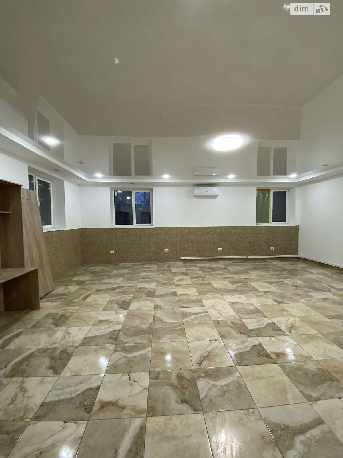 Коммерческое помещение в Ирпене, сдам в аренду по Мечникова улица, район Ирпень, цена: 20 000 грн за объект фото 1 Коммерческое помещение в Ирпене, сдам в аренду по Мечникова улица, район Ирпень, цена: 20 000 грн за объект фото 1