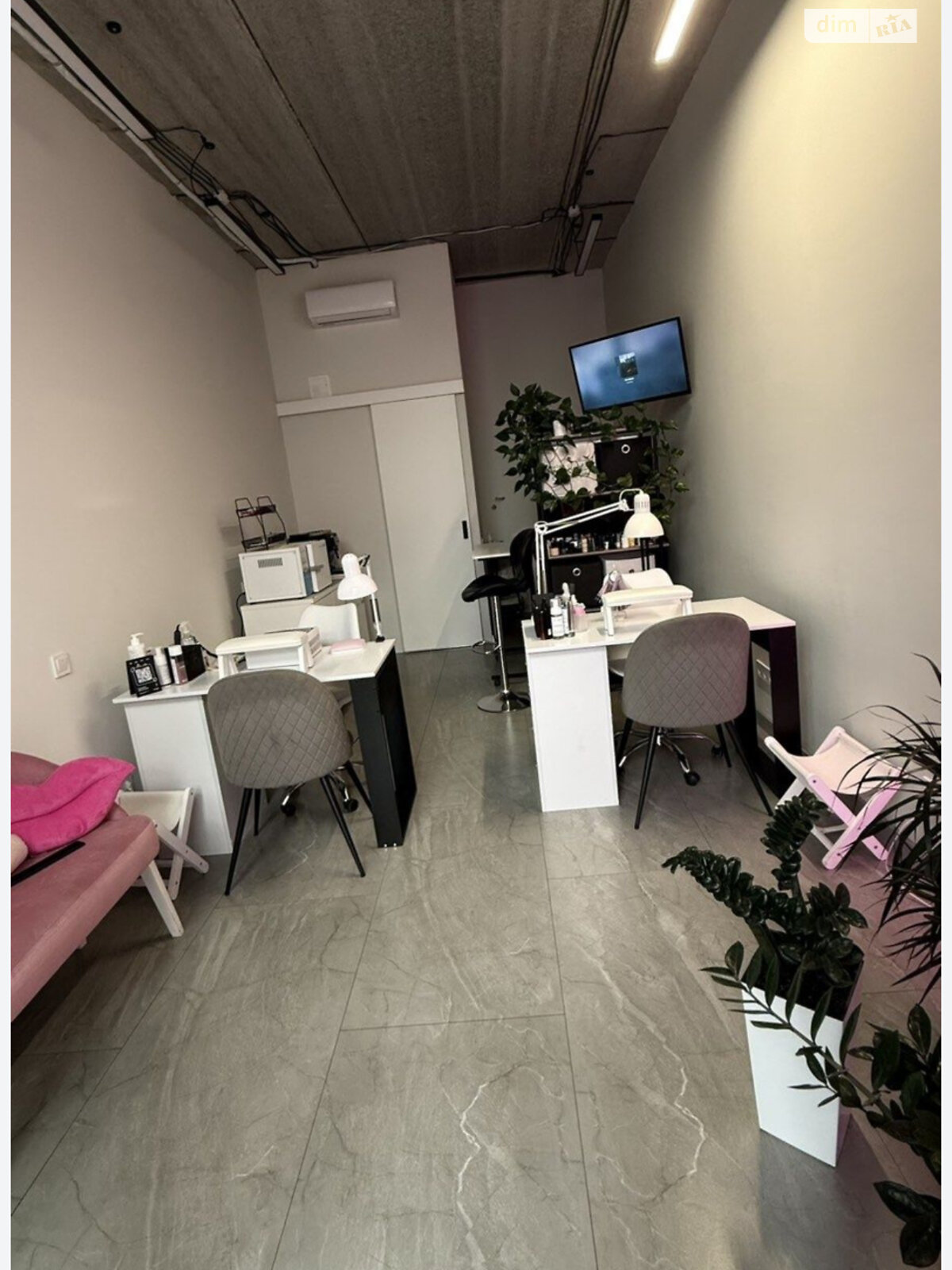 Комерційне приміщення в Ірпені, здам в оренду по Павленка вулиця 58, район Ірпінь, ціна: 12 000 грн за об’єкт фото 1 Комерційне приміщення в Ірпені, здам в оренду по Павленка вулиця 58, район Ірпінь, ціна: 12 000 грн за об’єкт фото 1