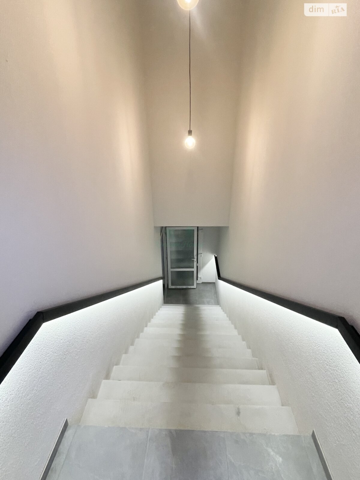 Коммерческое помещение в Ирпене, сдам в аренду по Университетская (Карла Маркса) улица, район Ирпень, цена: 20 000 грн за объект фото 1 Коммерческое помещение в Ирпене, сдам в аренду по Университетская (Карла Маркса) улица, район Ирпень, цена: 20 000 грн за объект фото 1