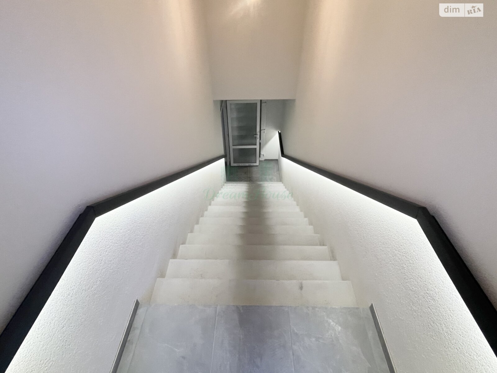 Коммерческое помещение в Ирпене, сдам в аренду по Университетская (Карла Маркса) улица 3/2, район Ирпень, цена: 20 000 грн за объект фото 1 Коммерческое помещение в Ирпене, сдам в аренду по Университетская (Карла Маркса) улица 3/2, район Ирпень, цена: 20 000 грн за объект фото 1