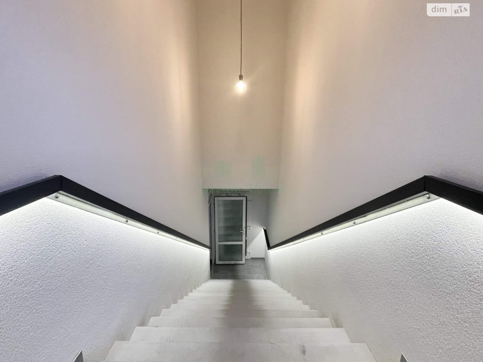 Коммерческое помещение в Ирпене, сдам в аренду по Университетская (Карла Маркса) улица 3/2, район Ирпень, цена: 20 000 грн за объект фото 1 Коммерческое помещение в Ирпене, сдам в аренду по Университетская (Карла Маркса) улица 3/2, район Ирпень, цена: 20 000 грн за объект фото 1