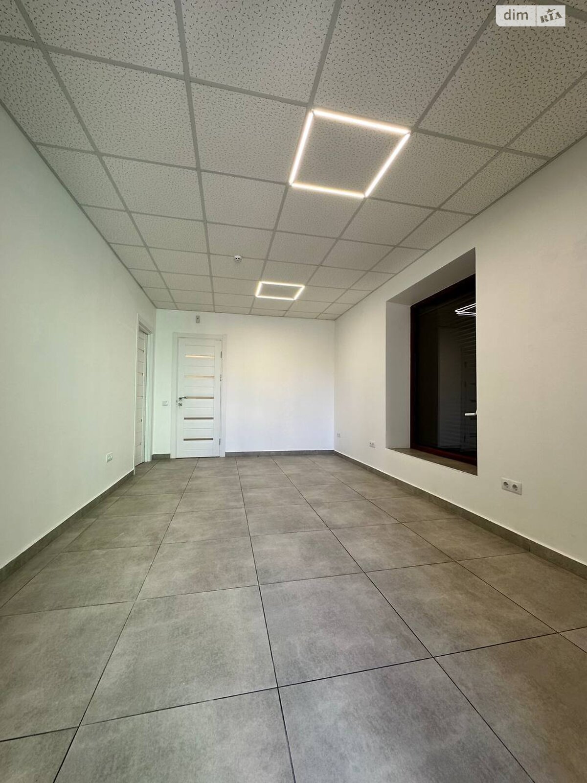 Коммерческое помещение в Ивано-Франковске, сдам в аренду по Национальной Гвардии улица 14У, район Арсенал, цена: 18 000 грн за объект фото 1 Коммерческое помещение в Ивано-Франковске, сдам в аренду по Национальной Гвардии улица 14У, район Арсенал, цена: 18 000 грн за объект фото 1