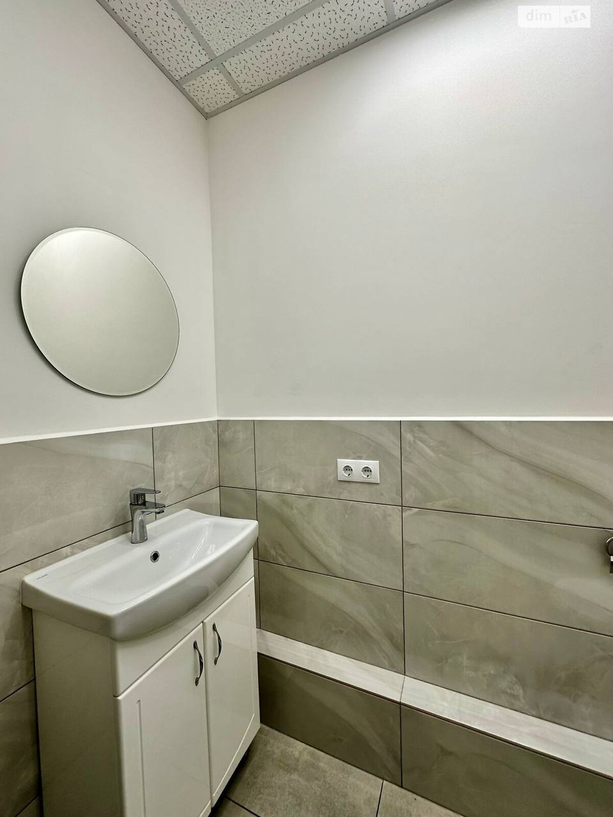 Коммерческое помещение в Ивано-Франковске, сдам в аренду по Национальной Гвардии улица 14У, район Арсенал, цена: 18 000 грн за объект фото 1 Коммерческое помещение в Ивано-Франковске, сдам в аренду по Национальной Гвардии улица 14У, район Арсенал, цена: 18 000 грн за объект фото 1