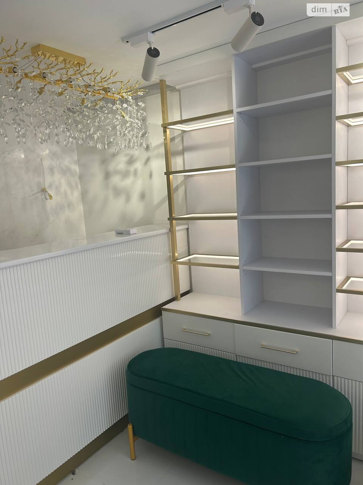 Коммерческое помещение в Ивано-Франковске, сдам в аренду по Национальной Гвардии улица 14Ц, район Арсенал, цена: 16 880 грн за объект фото 1