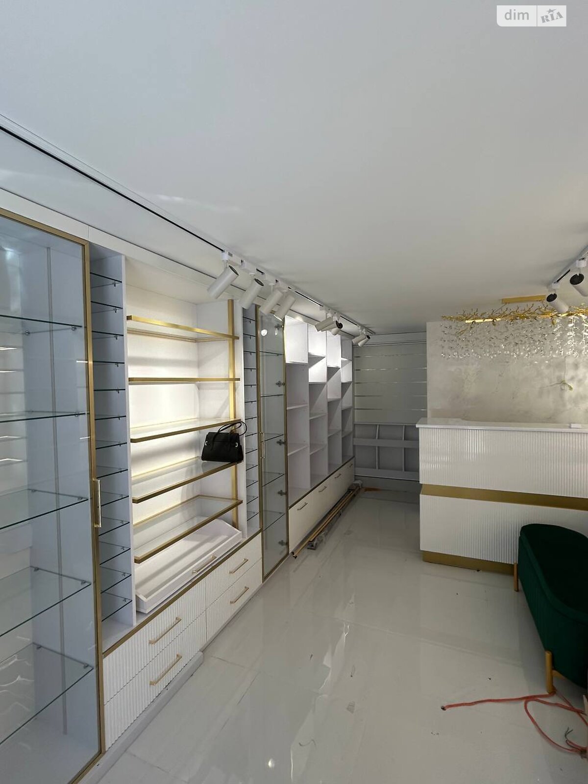 Коммерческое помещение в Ивано-Франковске, сдам в аренду по Национальной Гвардии улица 14Ц, район Арсенал, цена: 16 880 грн за объект фото 1