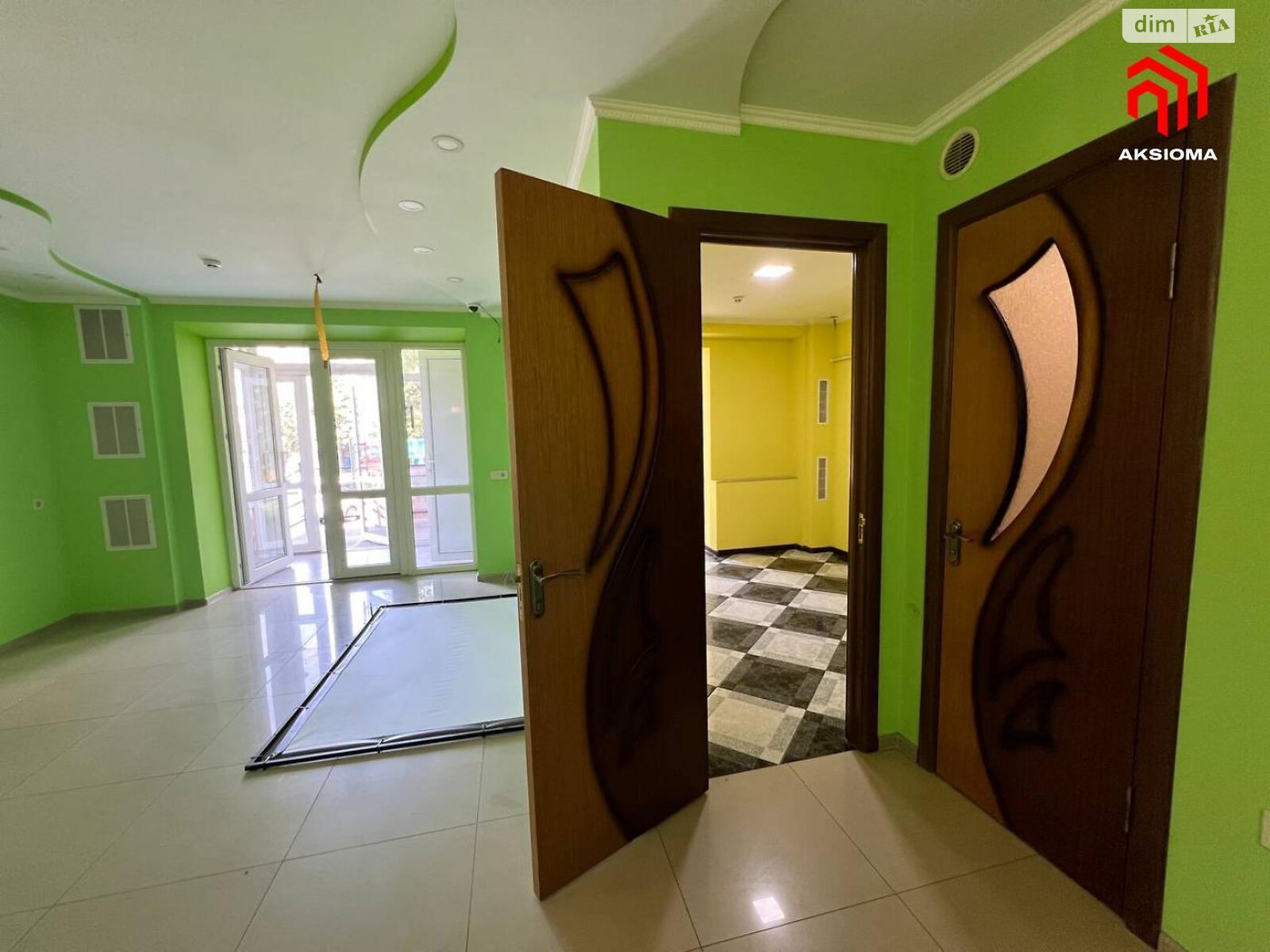 Коммерческое помещение в Ивано-Франковске, сдам в аренду по Довженка, район Бам, цена: 30 000 грн за объект фото 1