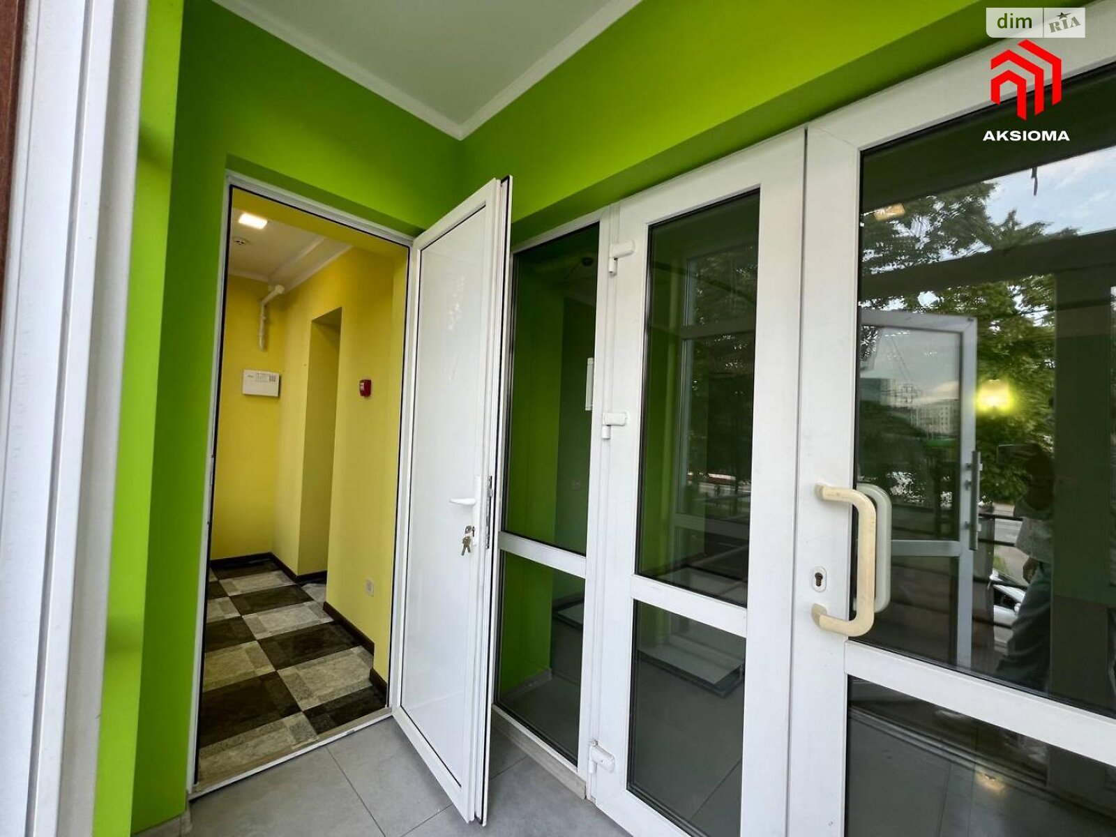 Коммерческое помещение в Ивано-Франковске, сдам в аренду по Довженка, район Бам, цена: 30 000 грн за объект фото 1