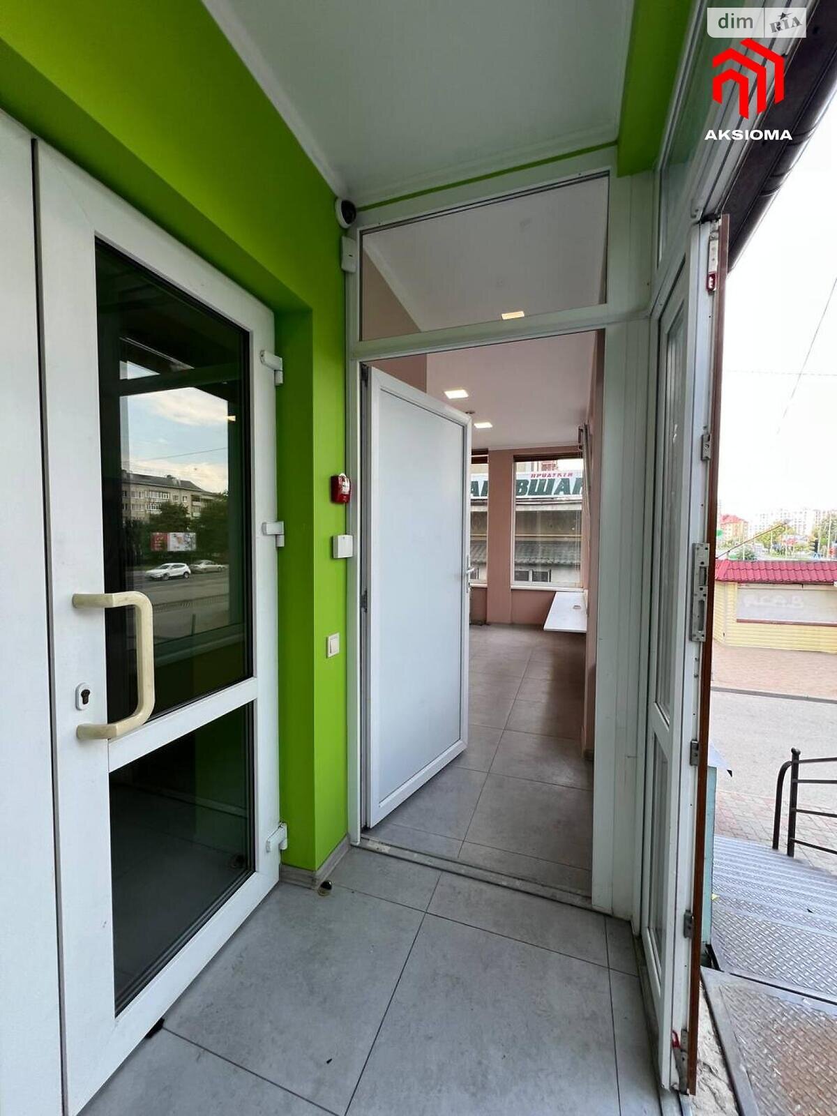 Коммерческое помещение в Ивано-Франковске, сдам в аренду по Довженка, район Бам, цена: 30 000 грн за объект фото 1