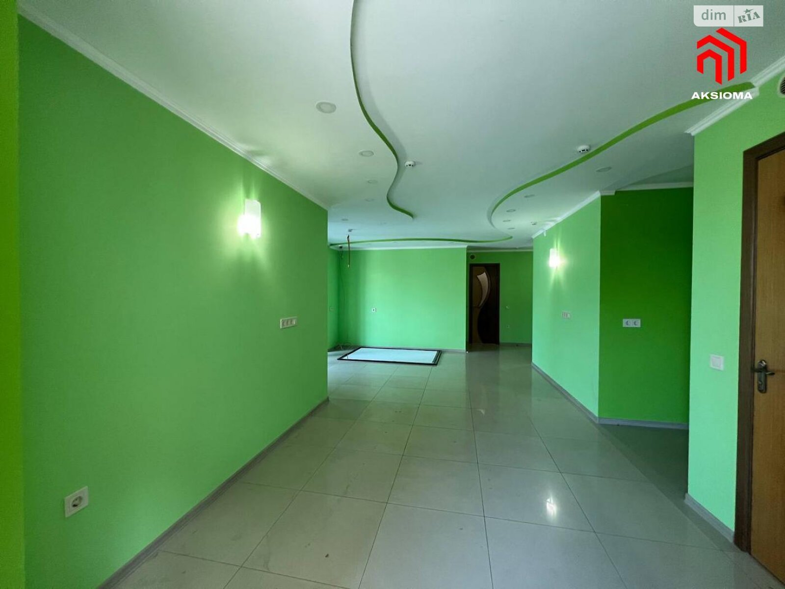 Коммерческое помещение в Ивано-Франковске, сдам в аренду по Довженка, район Бам, цена: 30 000 грн за объект фото 1