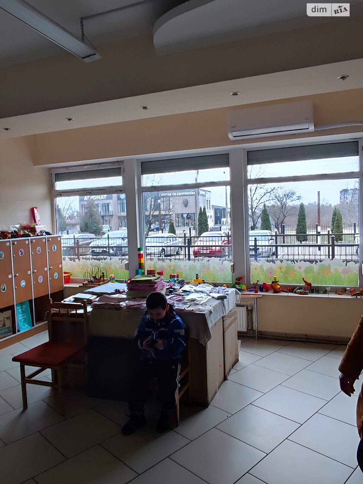Комерційне приміщення в Івано-Франківську, здам в оренду по вул. Івасюка 78, район Брати, ціна: 20 000 грн за об’єкт фото 1 Комерційне приміщення в Івано-Франківську, здам в оренду по вул. Івасюка 78, район Брати, ціна: 20 000 грн за об’єкт фото 1
