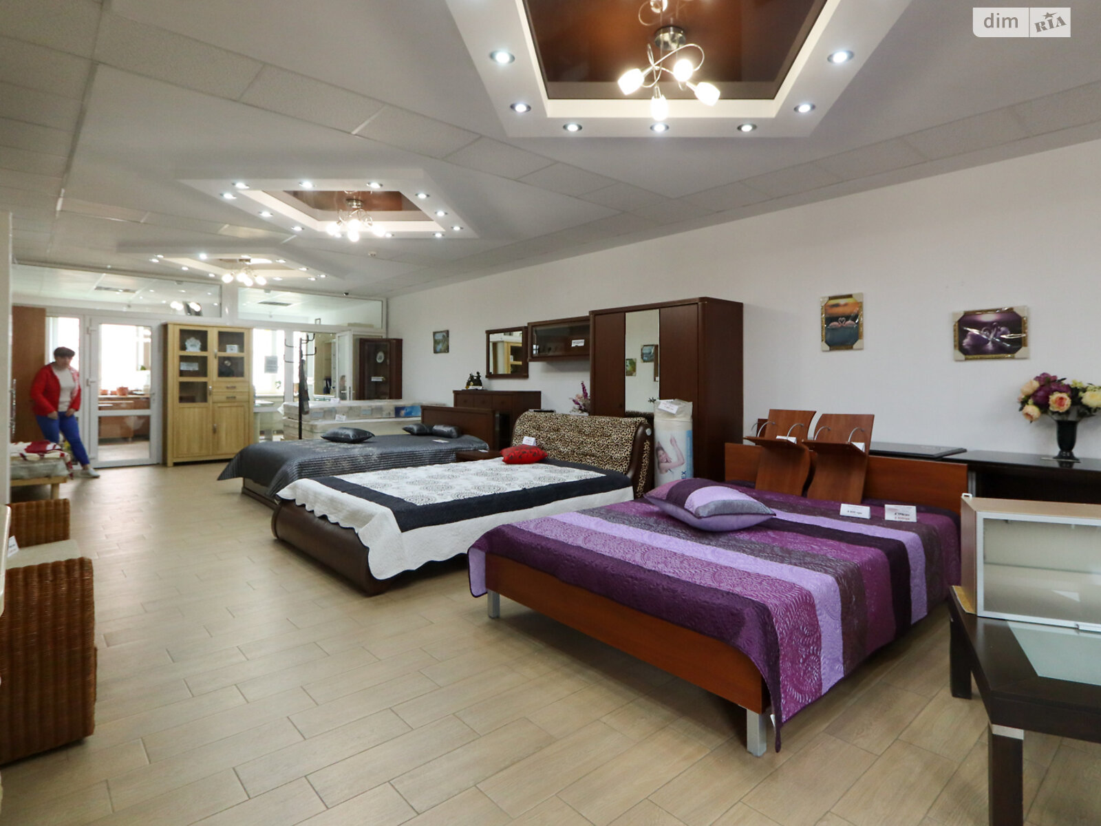 Комерційне приміщення в Івано-Франківську, здам в оренду по Івасюка вулиця 26А, район undefined, ціна: 48 000 грн за об’єкт фото 1