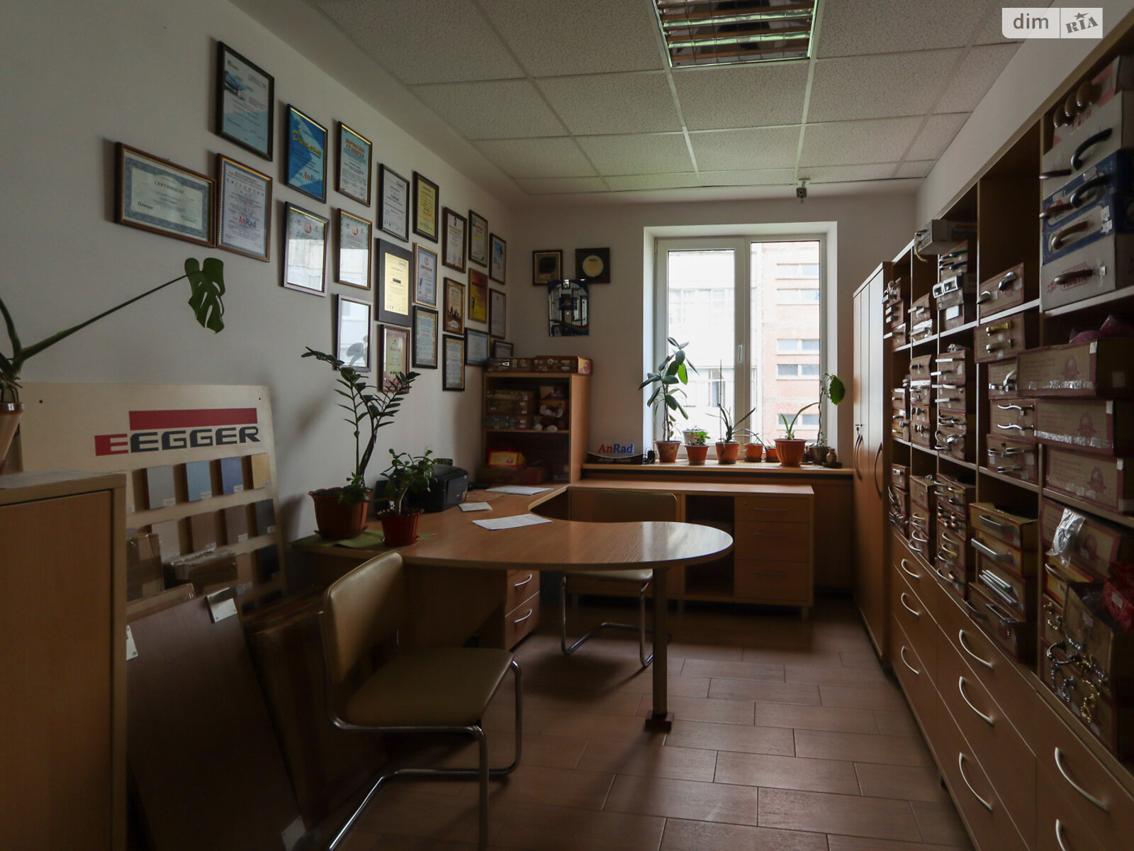 Комерційне приміщення в Івано-Франківську, здам в оренду по Івасюка вулиця 26А, район undefined, ціна: 48 000 грн за об’єкт фото 1