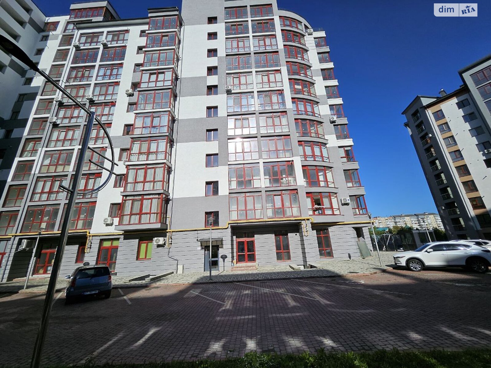 Коммерческое помещение в Ивано-Франковске, сдам в аренду по Симоненко Василия улица 3, район Каскад, цена: 42 200 грн за объект фото 1