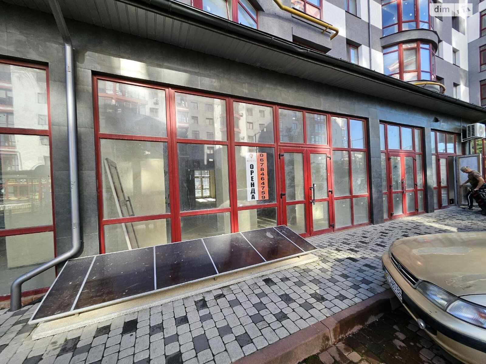 Коммерческое помещение в Ивано-Франковске, сдам в аренду по Симоненко Василия улица 3, район Каскад, цена: 42 200 грн за объект фото 1