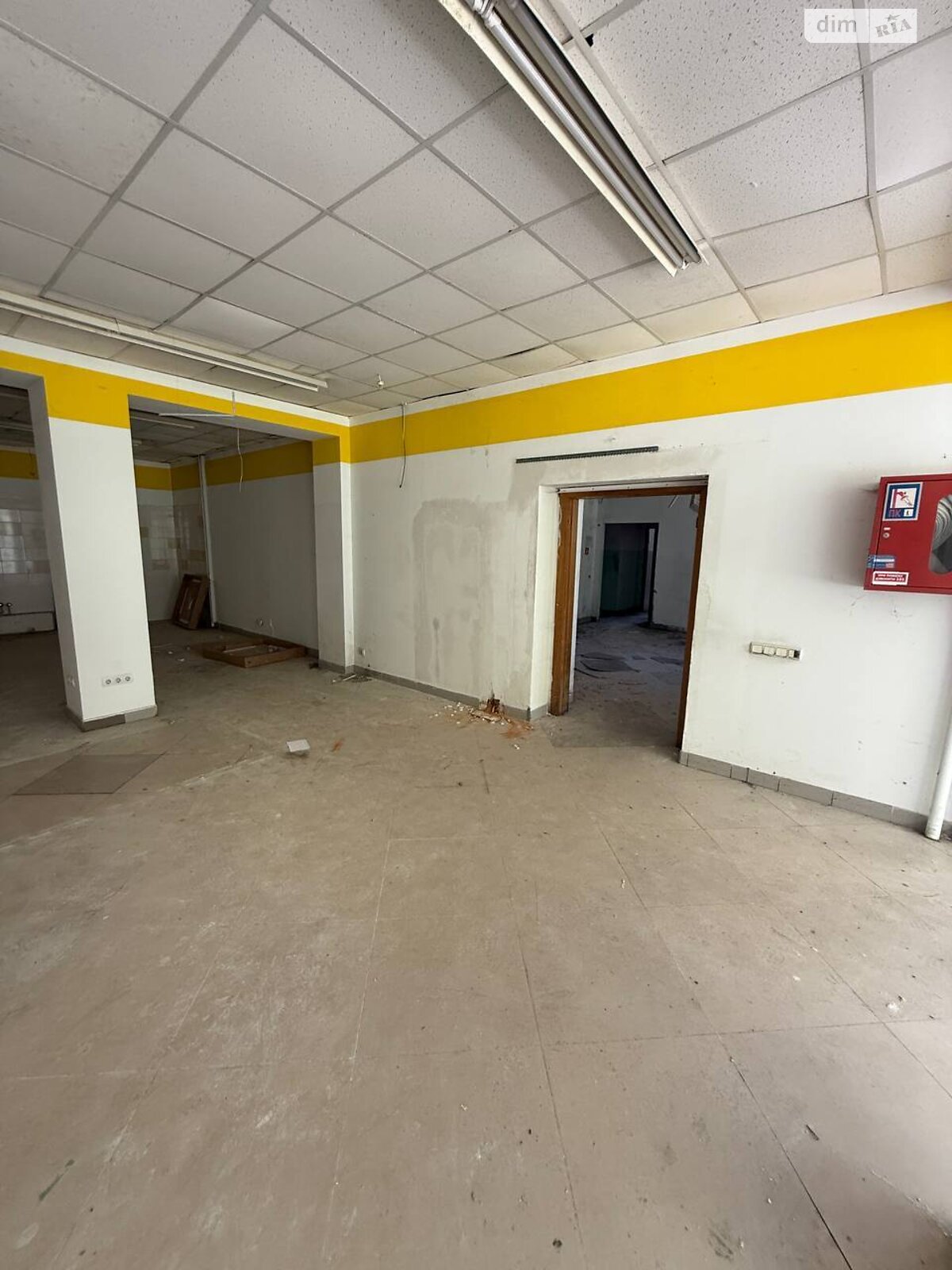 Коммерческое помещение в Ивано-Франковске, сдам в аренду по Карпатская улица, район Княгинин, цена: 40 000 грн за объект фото 1