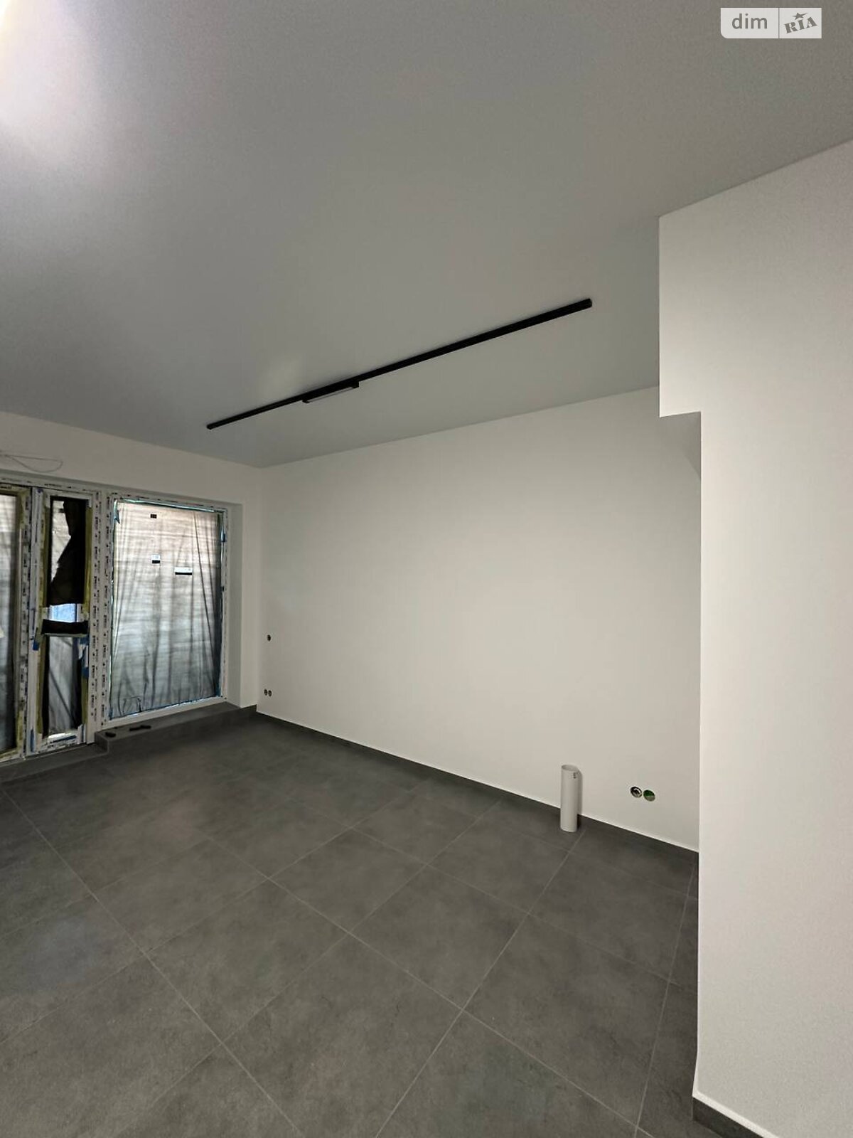 Коммерческое помещение в Ивано-Франковске, сдам в аренду по Княгинин улица 44, район Княгинин, цена: 21 075 грн за объект фото 1 Коммерческое помещение в Ивано-Франковске, сдам в аренду по Княгинин улица 44, район Княгинин, цена: 21 075 грн за объект фото 1