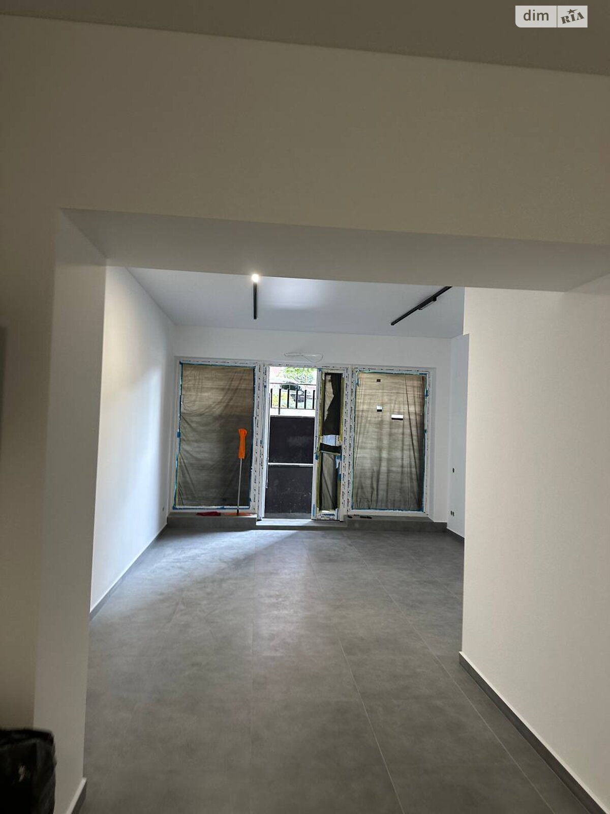 Коммерческое помещение в Ивано-Франковске, сдам в аренду по Княгинин улица 44, район Княгинин, цена: 21 075 грн за объект фото 1 Коммерческое помещение в Ивано-Франковске, сдам в аренду по Княгинин улица 44, район Княгинин, цена: 21 075 грн за объект фото 1