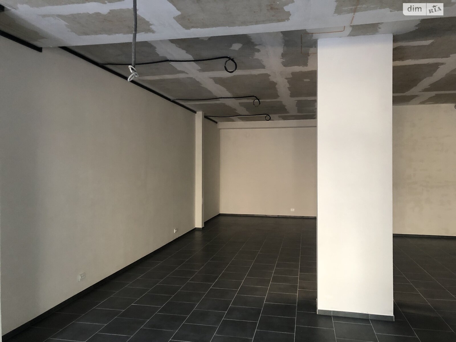 Коммерческое помещение в Ивано-Франковске, сдам в аренду по Юліана Пелеша (Крайковского) улица 3 корпус 1, район Княгинин, цена: 41 500 грн за объект фото 1 Коммерческое помещение в Ивано-Франковске, сдам в аренду по Юліана Пелеша (Крайковского) улица 3 корпус 1, район Княгинин, цена: 41 500 грн за объект фото 1