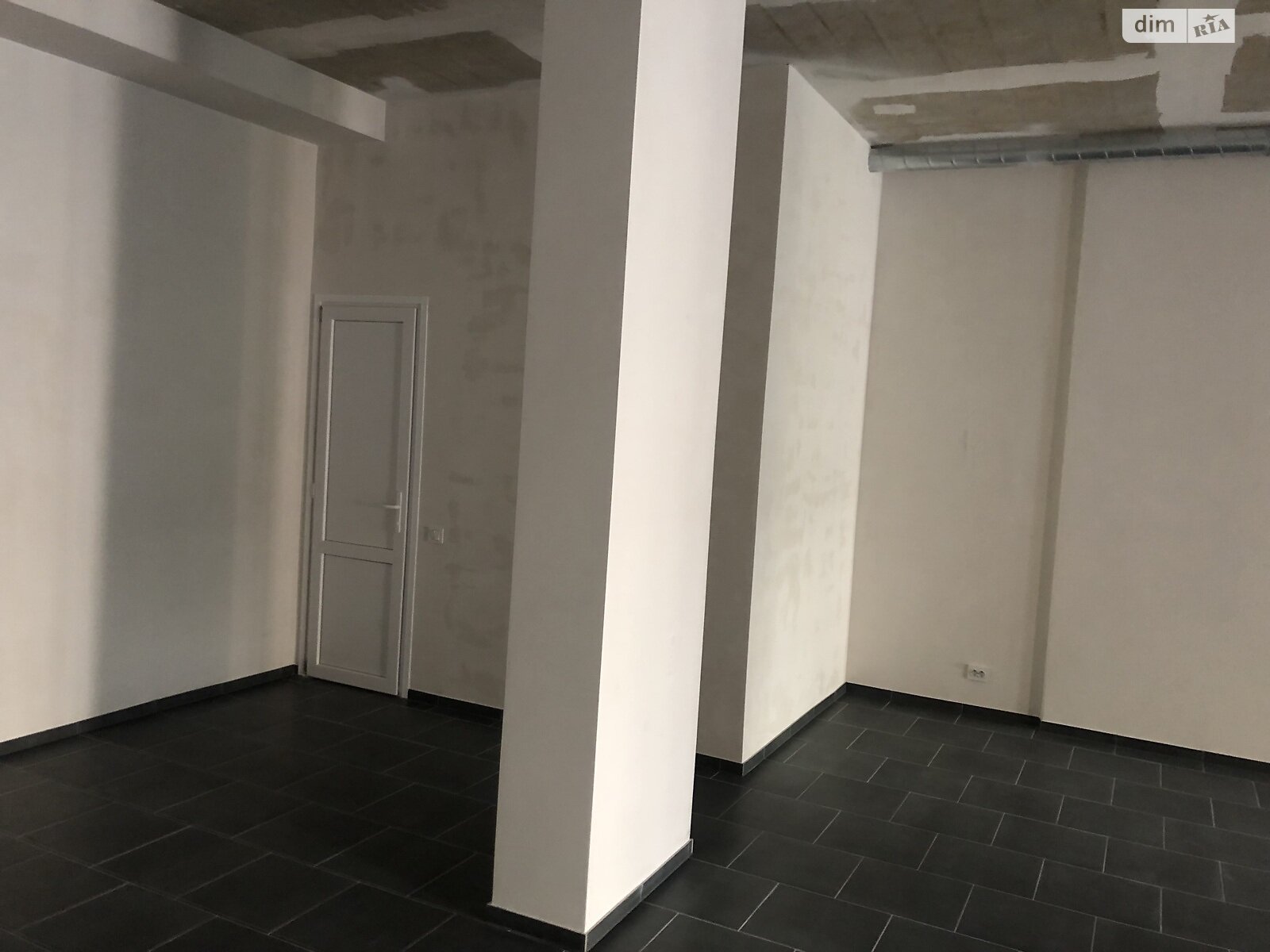 Коммерческое помещение в Ивано-Франковске, сдам в аренду по Юліана Пелеша (Крайковского) улица 3 корпус 1, район Княгинин, цена: 41 500 грн за объект фото 1 Коммерческое помещение в Ивано-Франковске, сдам в аренду по Юліана Пелеша (Крайковского) улица 3 корпус 1, район Княгинин, цена: 41 500 грн за объект фото 1