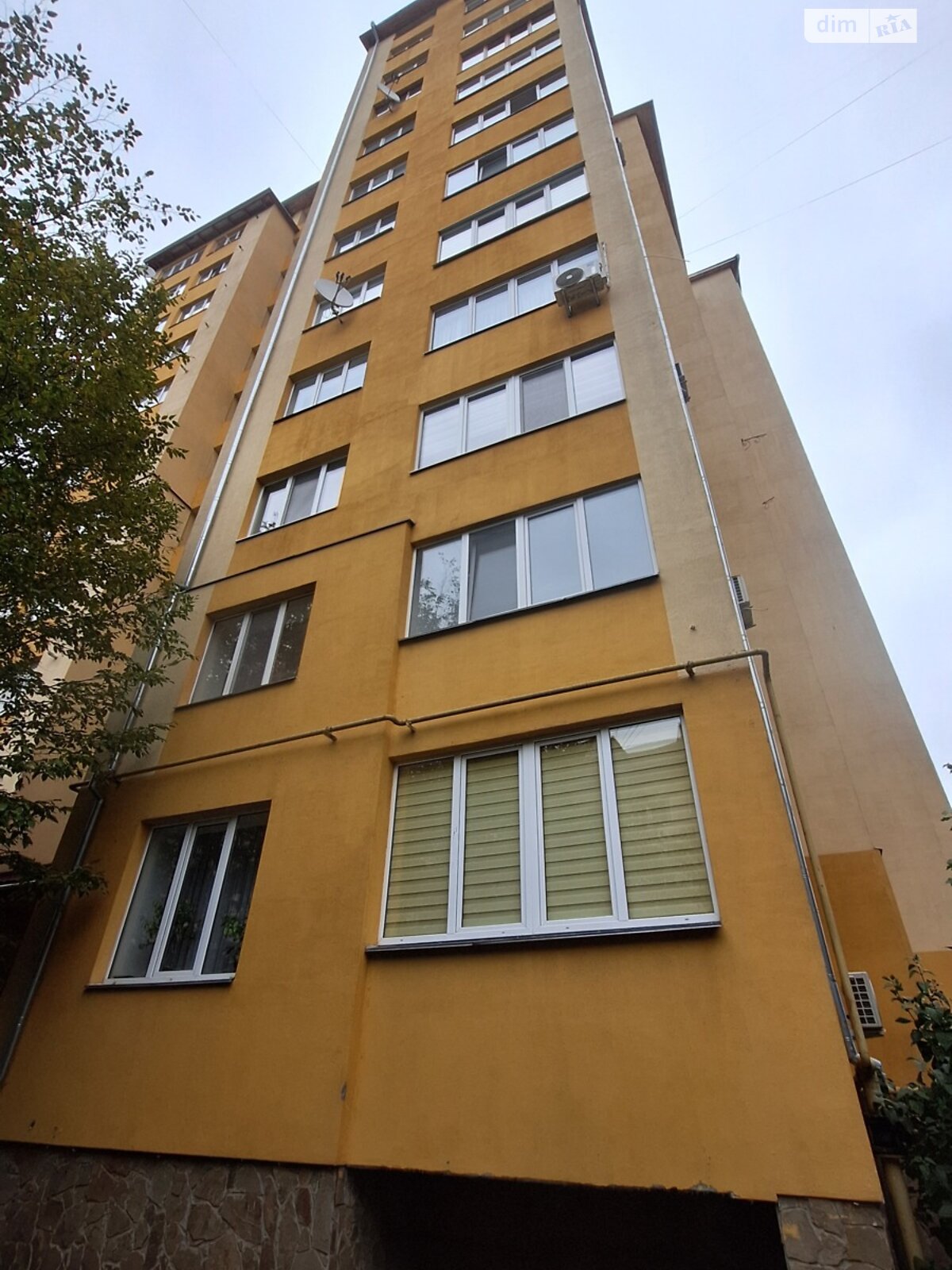 Коммерческое помещение в Ивано-Франковске, сдам в аренду по Коновальца Евгения улица 110, район Коновальца Чорновола, цена: 20 000 грн за объект фото 1 Коммерческое помещение в Ивано-Франковске, сдам в аренду по Коновальца Евгения улица 110, район Коновальца Чорновола, цена: 20 000 грн за объект фото 1