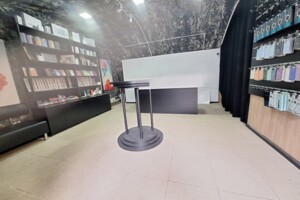 Коммерческое помещение в Ивано-Франковске, сдам в аренду по Вячеслава Черновола улица, район Коновальца Чорновола, цена: 8 500 грн за объект фото 2 Коммерческое помещение в Ивано-Франковске, сдам в аренду по Вячеслава Черновола улица, район Коновальца Чорновола, цена: 8 500 грн за объект фото 2