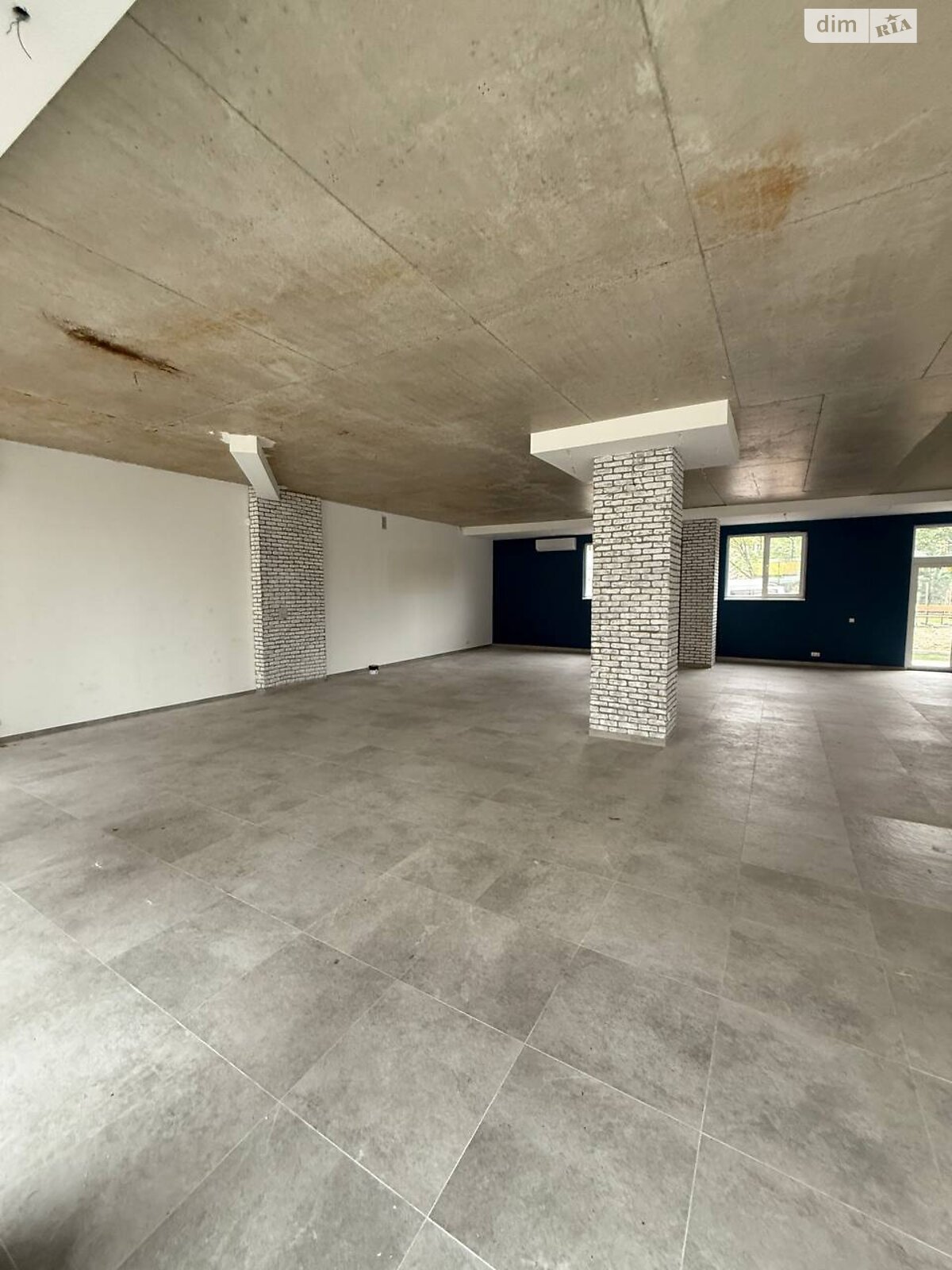 Коммерческое помещение в Ивано-Франковске, сдам в аренду по Микитинецкая улица 2, район Майзли, цена: 25 000 грн за объект фото 1