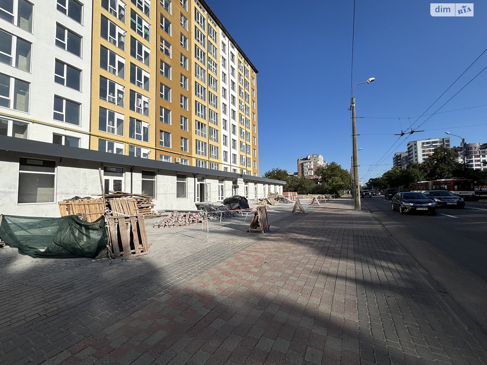 Коммерческое помещение в Ивано-Франковске, сдам в аренду по Галицкая улица 92, район Пасечная, цена: 41 729 грн за объект фото 1