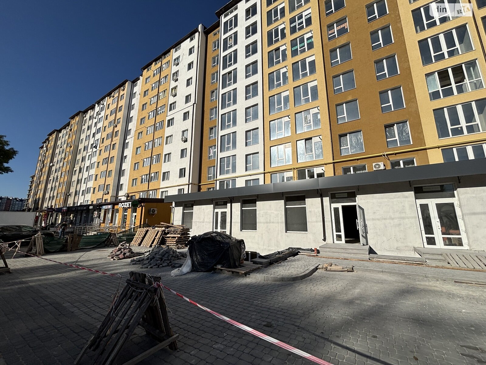 Коммерческое помещение в Ивано-Франковске, сдам в аренду по Галицкая улица 92, район Пасечная, цена: 41 729 грн за объект фото 1