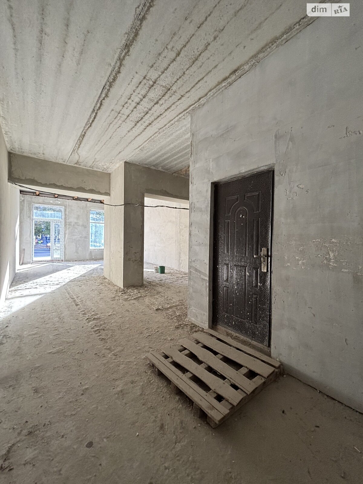 Коммерческое помещение в Ивано-Франковске, сдам в аренду по Галицкая улица 92, район Пасечная, цена: 41 729 грн за объект фото 1