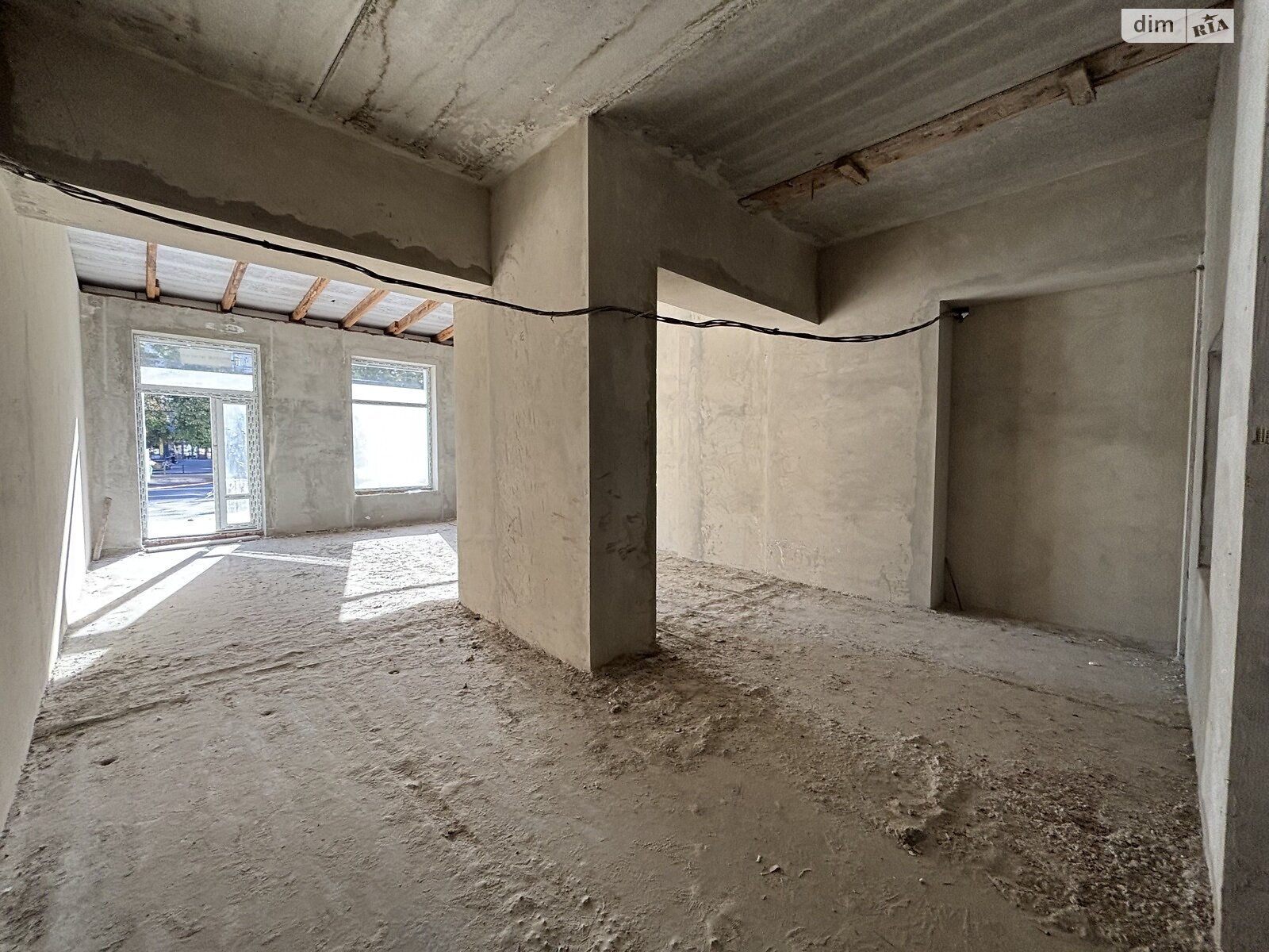 Коммерческое помещение в Ивано-Франковске, сдам в аренду по Галицкая улица 92, район Пасечная, цена: 41 729 грн за объект фото 1